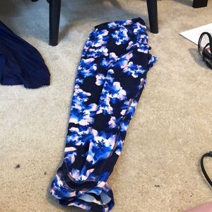 NWOT Old Navy Workout 7/8 Leggings